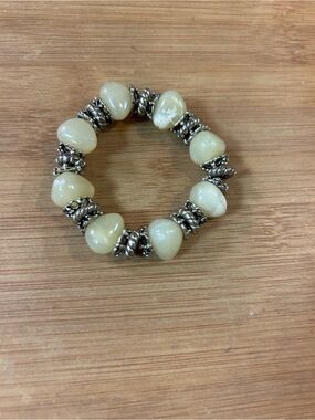 Cream Stone Look Beaded Stretch Bracelet Silver Tone Boho